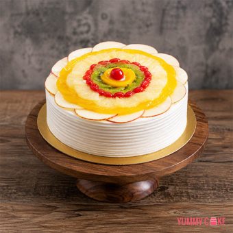 Yummy Fruits Cake