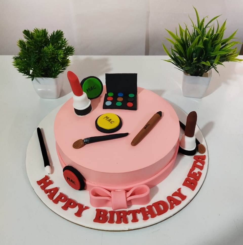 For the makeup artists | Make up cake, Birthday cake, Happy birthday me