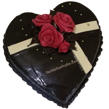 1 Kg Heart Shape Chocolate Cake