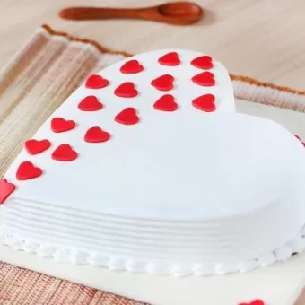 heart shape vanilla cake