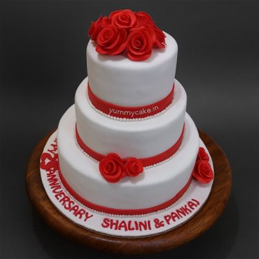 Classic Rose Anniversary Cake for silver jubilee