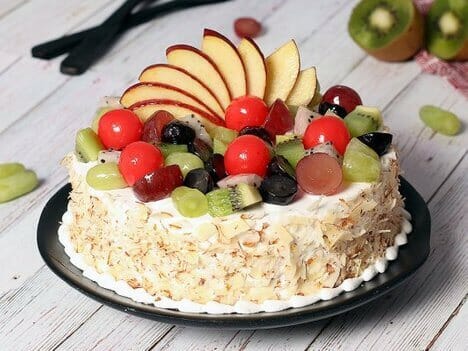 Fruit cake for birthday