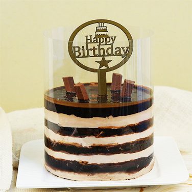 KitKat Pull Me Up Birthday Cake