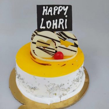 Pinecake Cake for Lohri