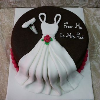 Cake shaped like a bridal dress