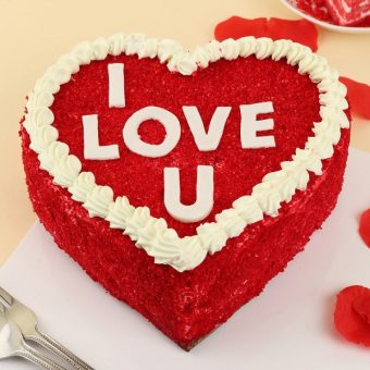 love red velvet cake heart shape