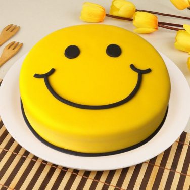 Smiley Face Emoji Cake