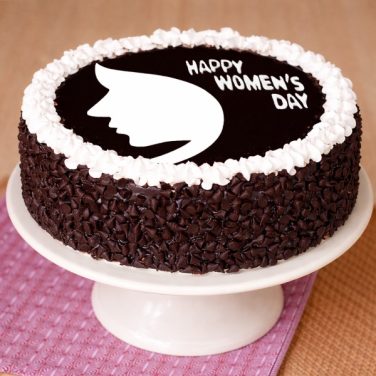 womens day choco chip cake