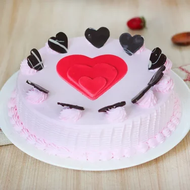 yummy strawberry cake with heart