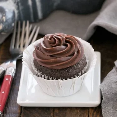 Delicious Chocolate Cupcakes (Set of 6)