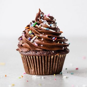 chocolate cupcake