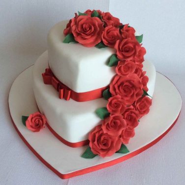 fancy flowers engagement cake