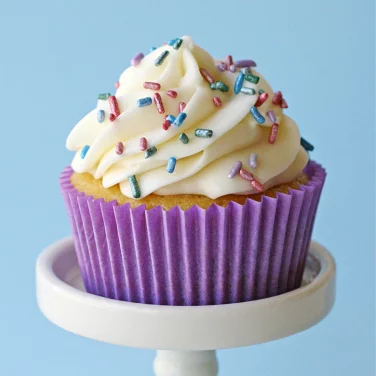 Perfect Vanilla Cupcakes (6)