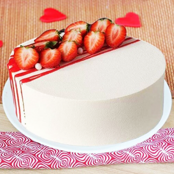 strawberry cream cake