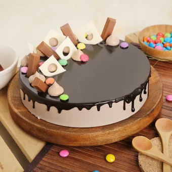 birthday kit kat cake