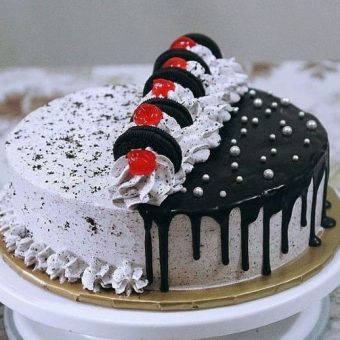 oreo drip cake