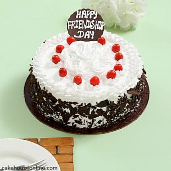 delightful friendship day cake