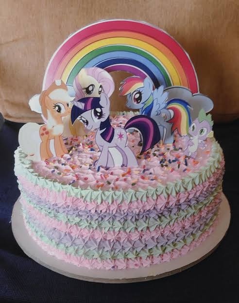 585 Little Pony Cake Images, Stock Photos & Vectors | Shutterstock