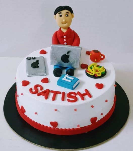 Fondant Engineer Cake @ Best Price | Giftacrossindia