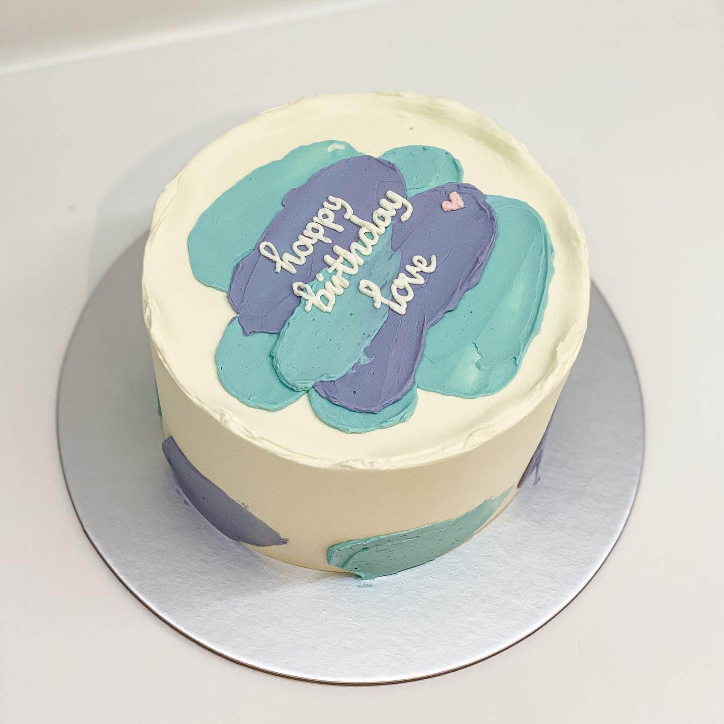 Simple Happy Birthday Cake-nextbuild.com.vn