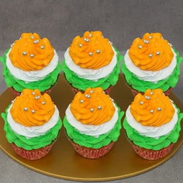 Tricolor Theme Cupcakes