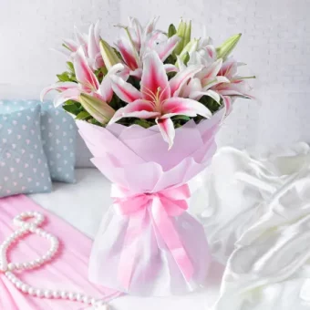 6 Lilies Bouquet