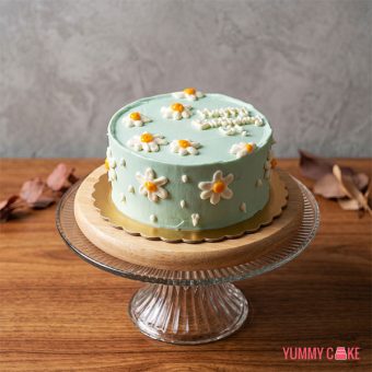 Minimalist Buttercream Cake