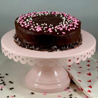 mouthwatering moist chocolate cake