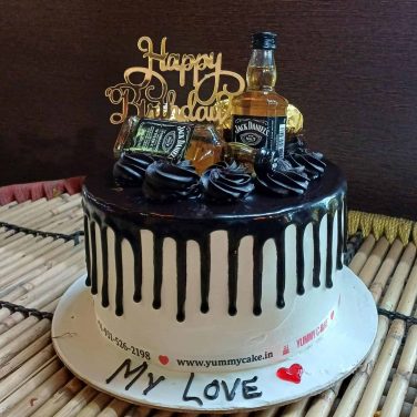 cake with jack daniels bottle design