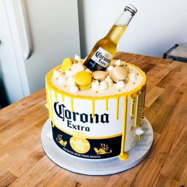 cake with corona beer and macarons