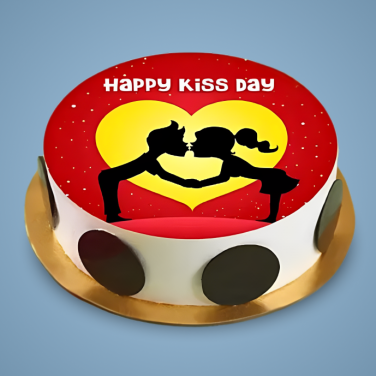 romantic silhouette kiss cake