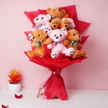 cuddly teddy bouquet gift