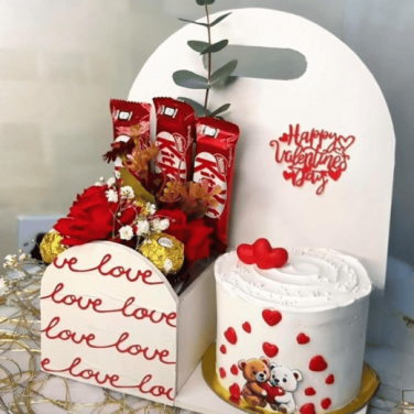 valentine cake gift hamper