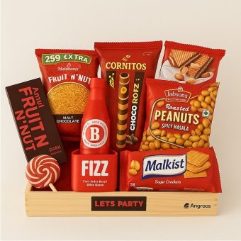A Father’s Day snack hamper with chips, chocolate, lollipop, and juice arranged in a wooden tray labeled "Let’s Party" – a perfect gift for dad.