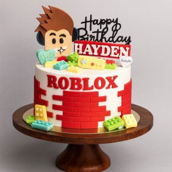 roblox brick birthday cake
