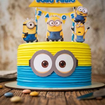 minion party banner cake