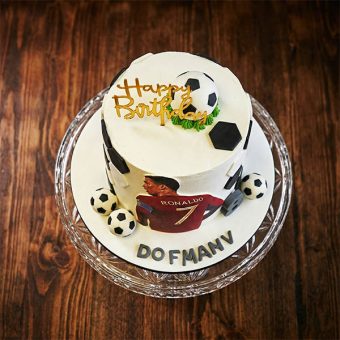 ronaldo jersey number 7 cake top view